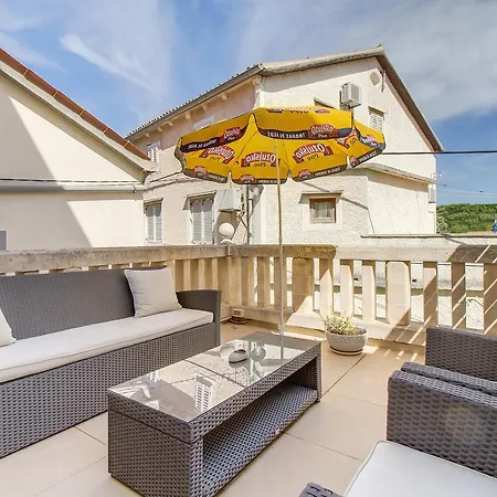 Hotel Sansegus 3*