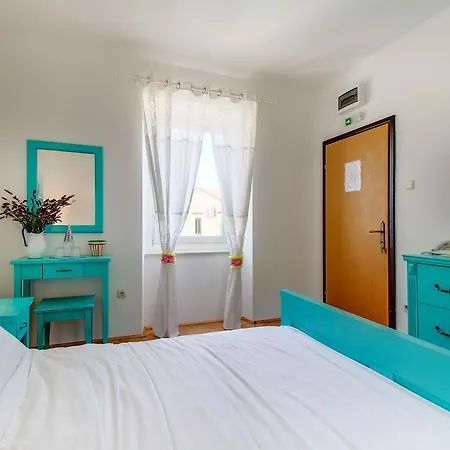 Sansegus Hotel Susak